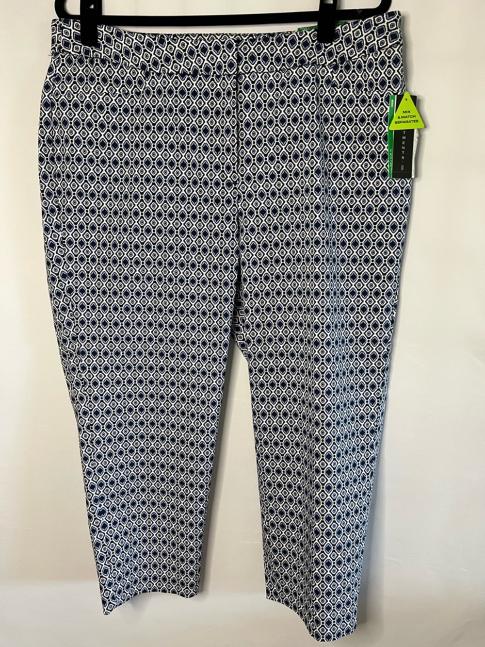 Investments 16W NWT Cropped Capri Pants 5th Ave Fit Stretch Geometric Navy White
